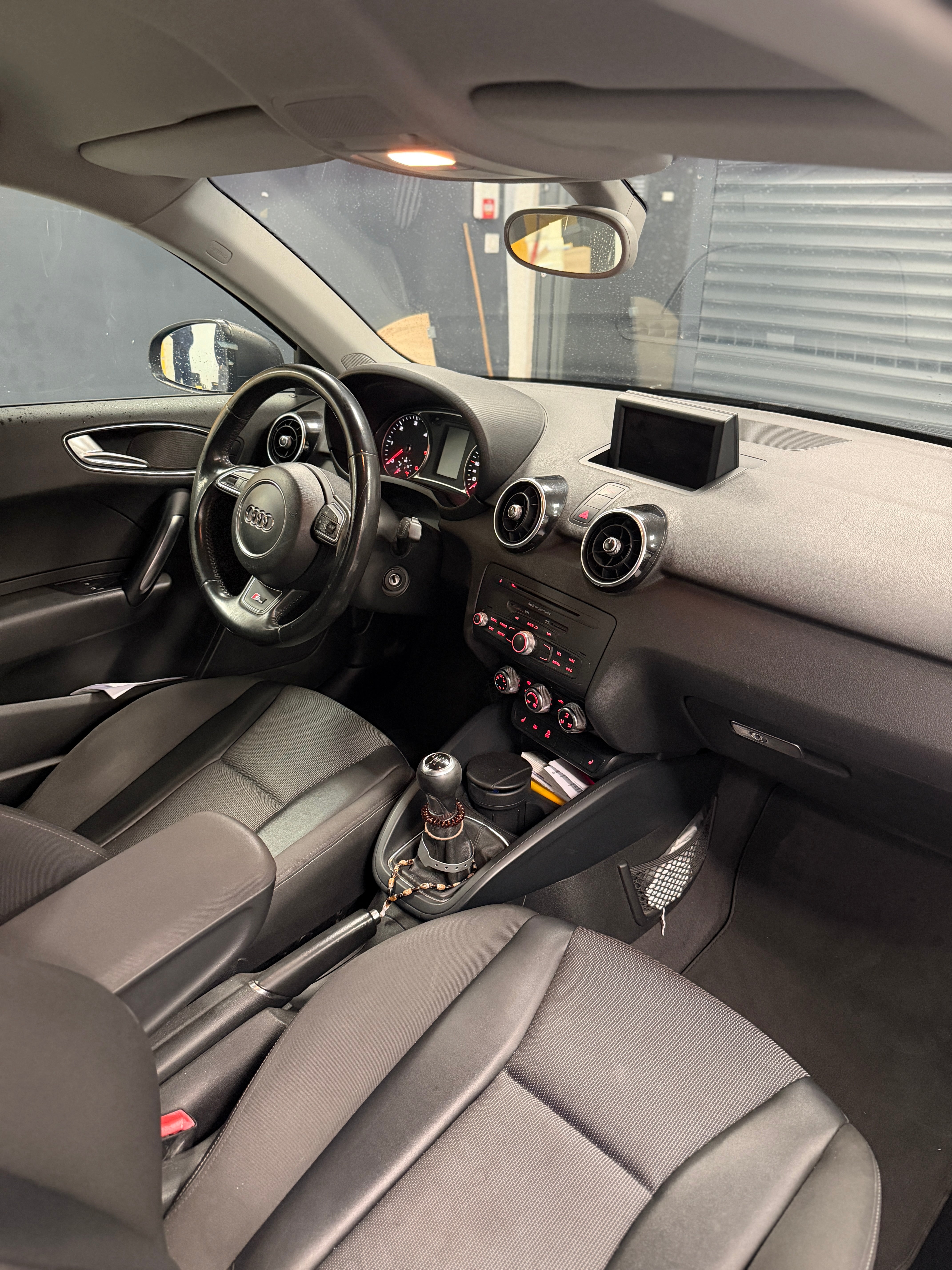 Audi A1 1.6 TDI 105ch – 2011 – Diesel – Citadine premium