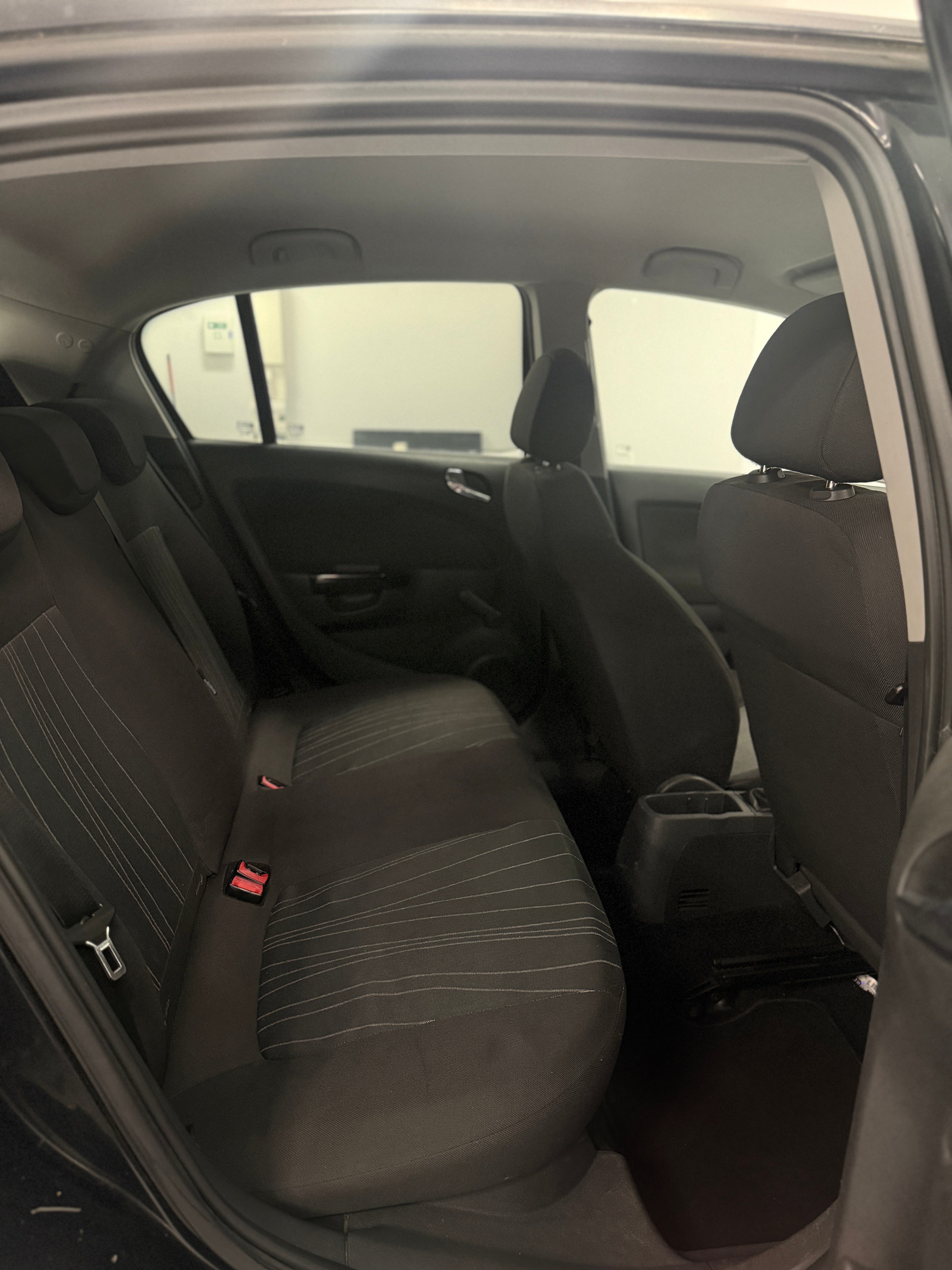 Opel Corsa 1.6 Essence – 2008 – 156 000 km