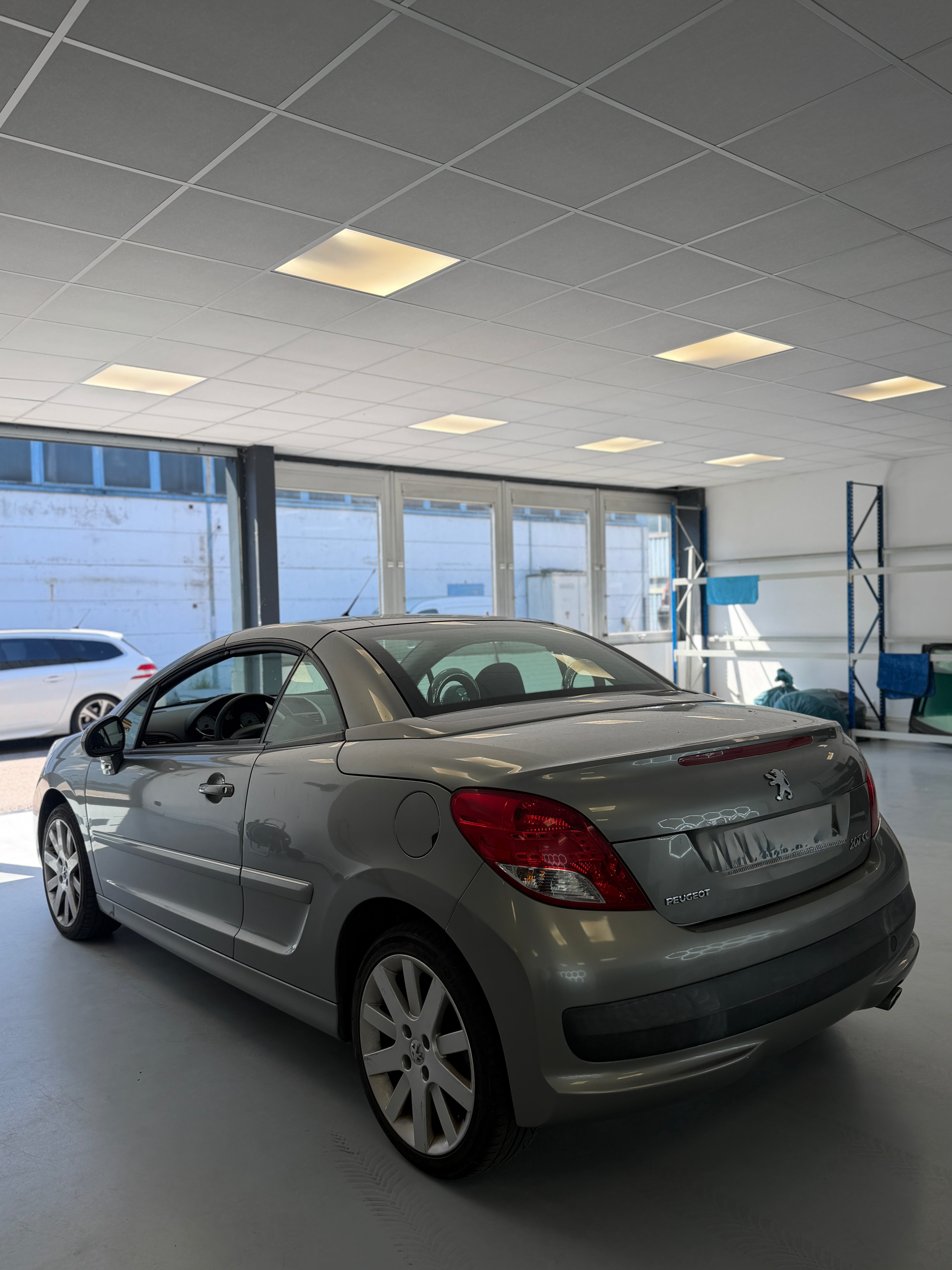 Peugeot 207 1.6 HDi 112 ch – 2011 - 65000Km