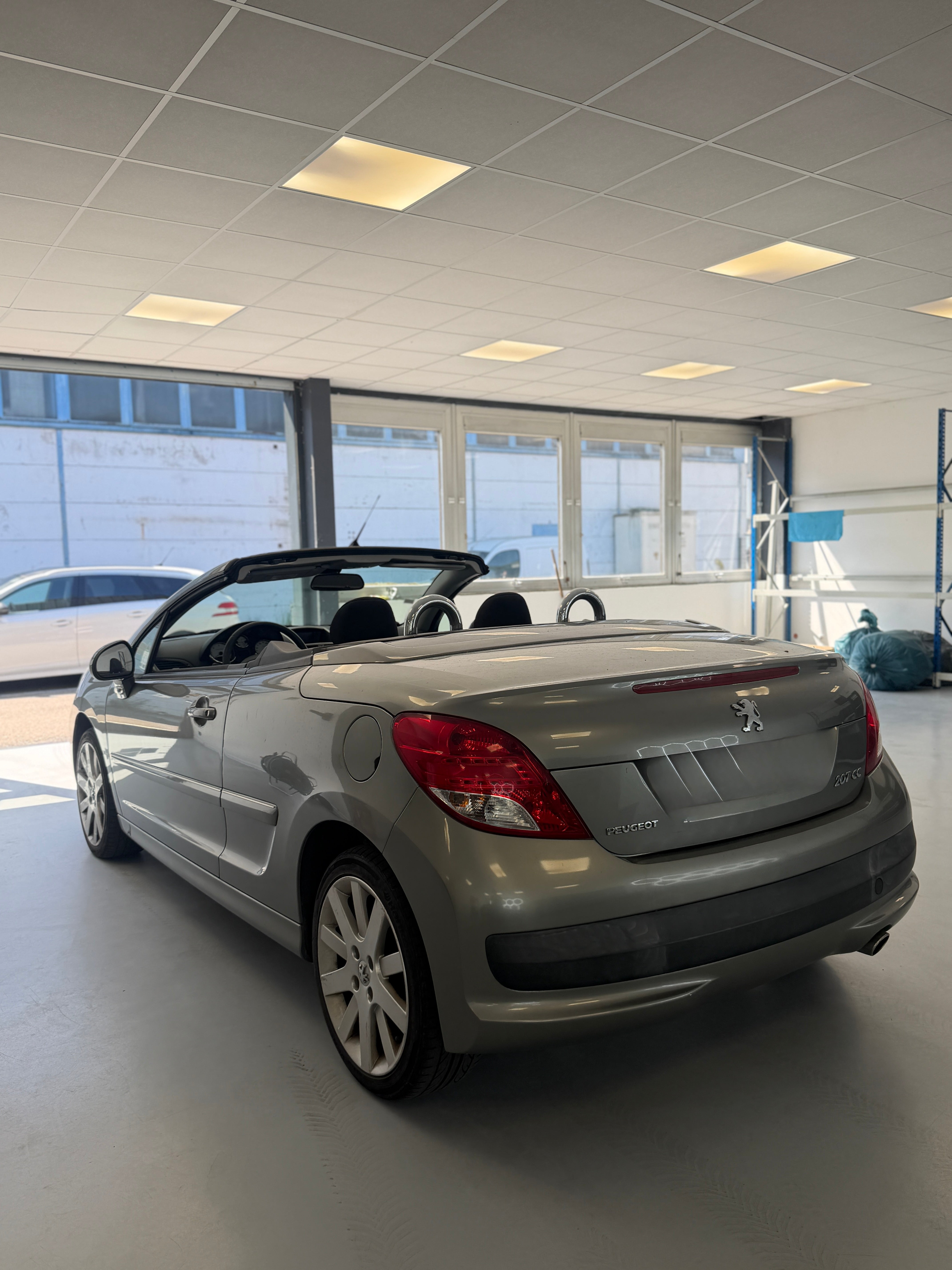 Peugeot 207 1.6 HDi 112 ch – 2011 - 65000Km