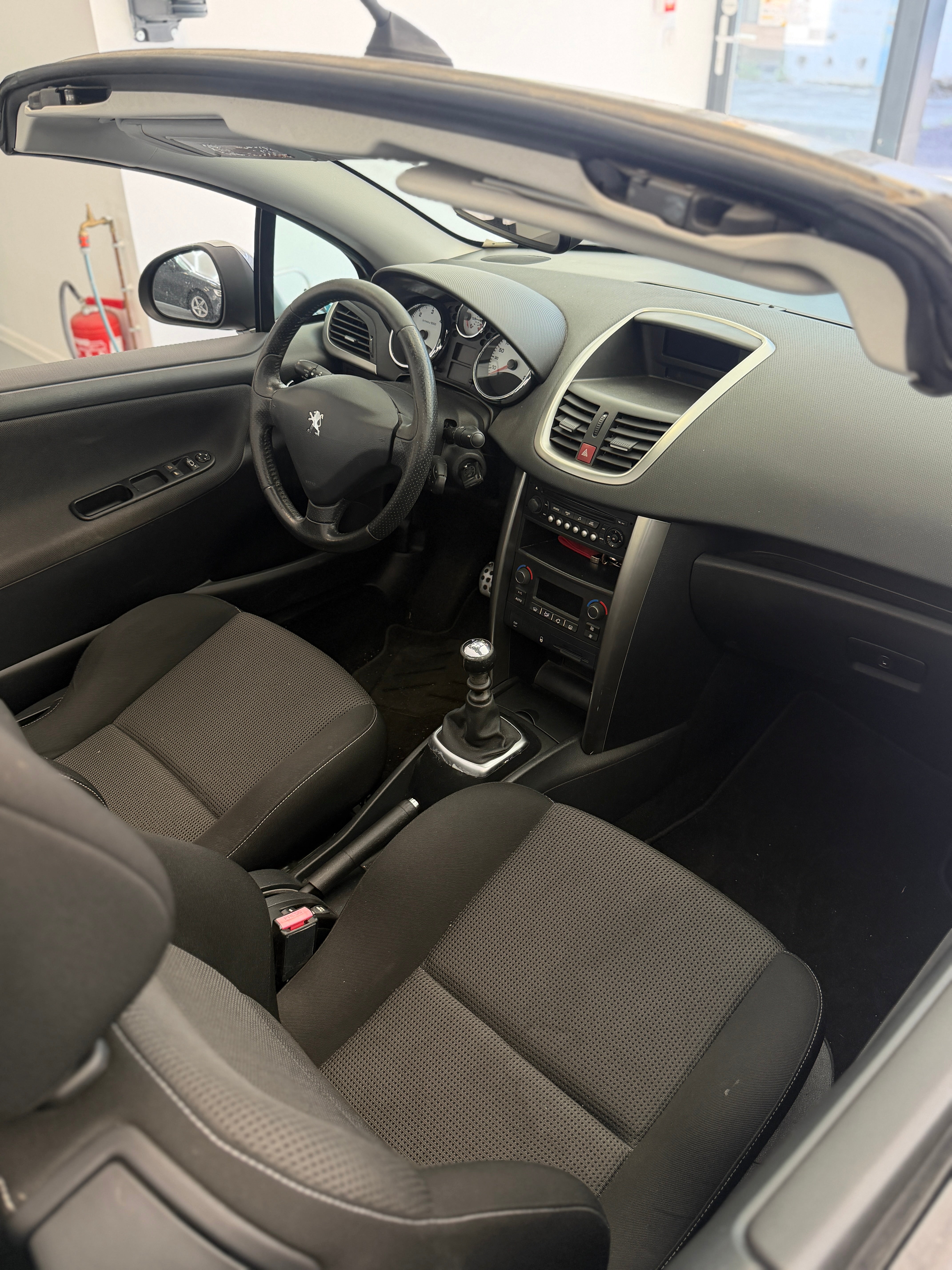 Peugeot 207 1.6 HDi 112 ch – 2011 - 65000Km
