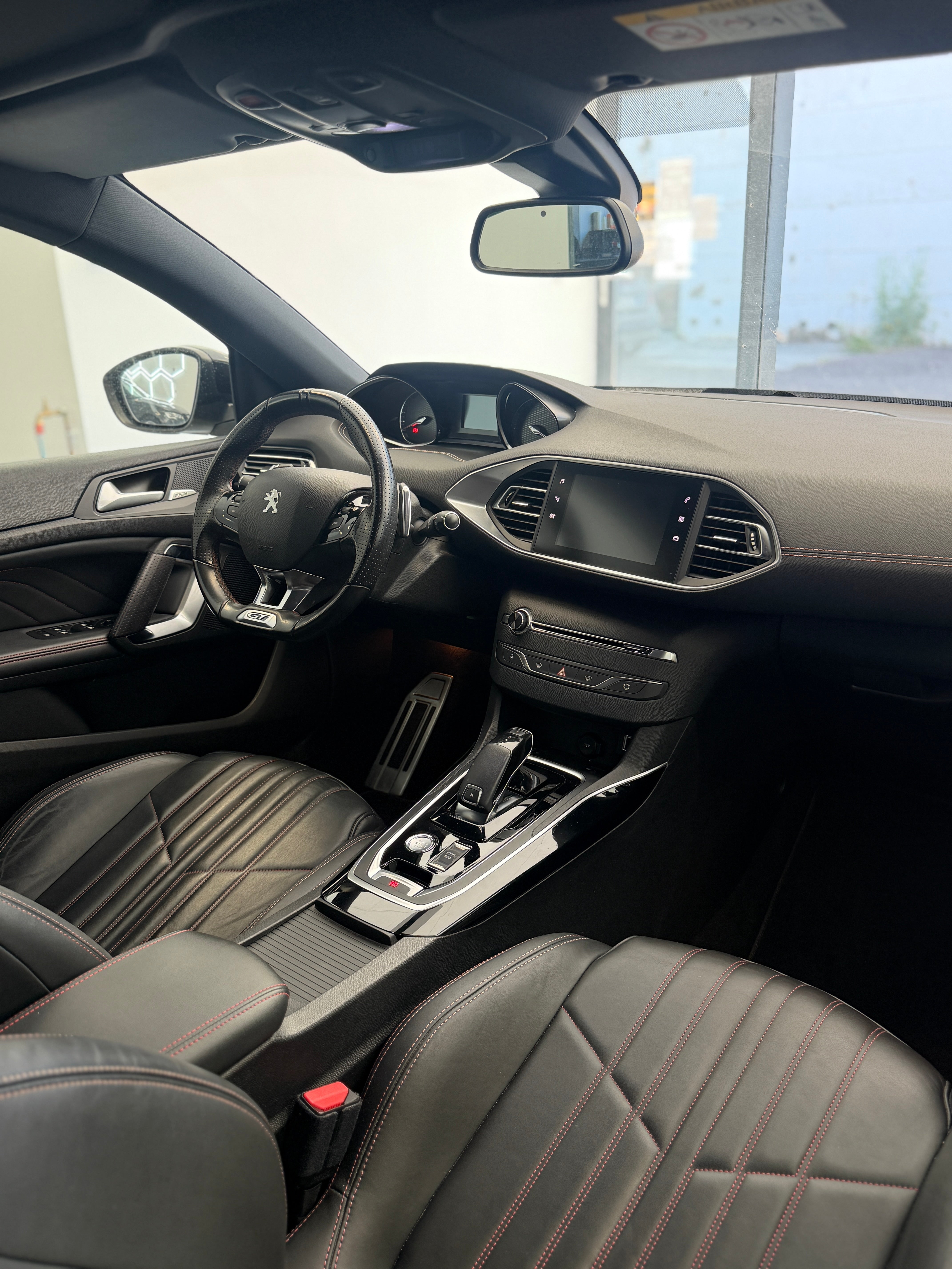 Peugeot 308 GT Line 2.0 BlueHDi 177 ch EAT8 – 2019 – 63 000 km