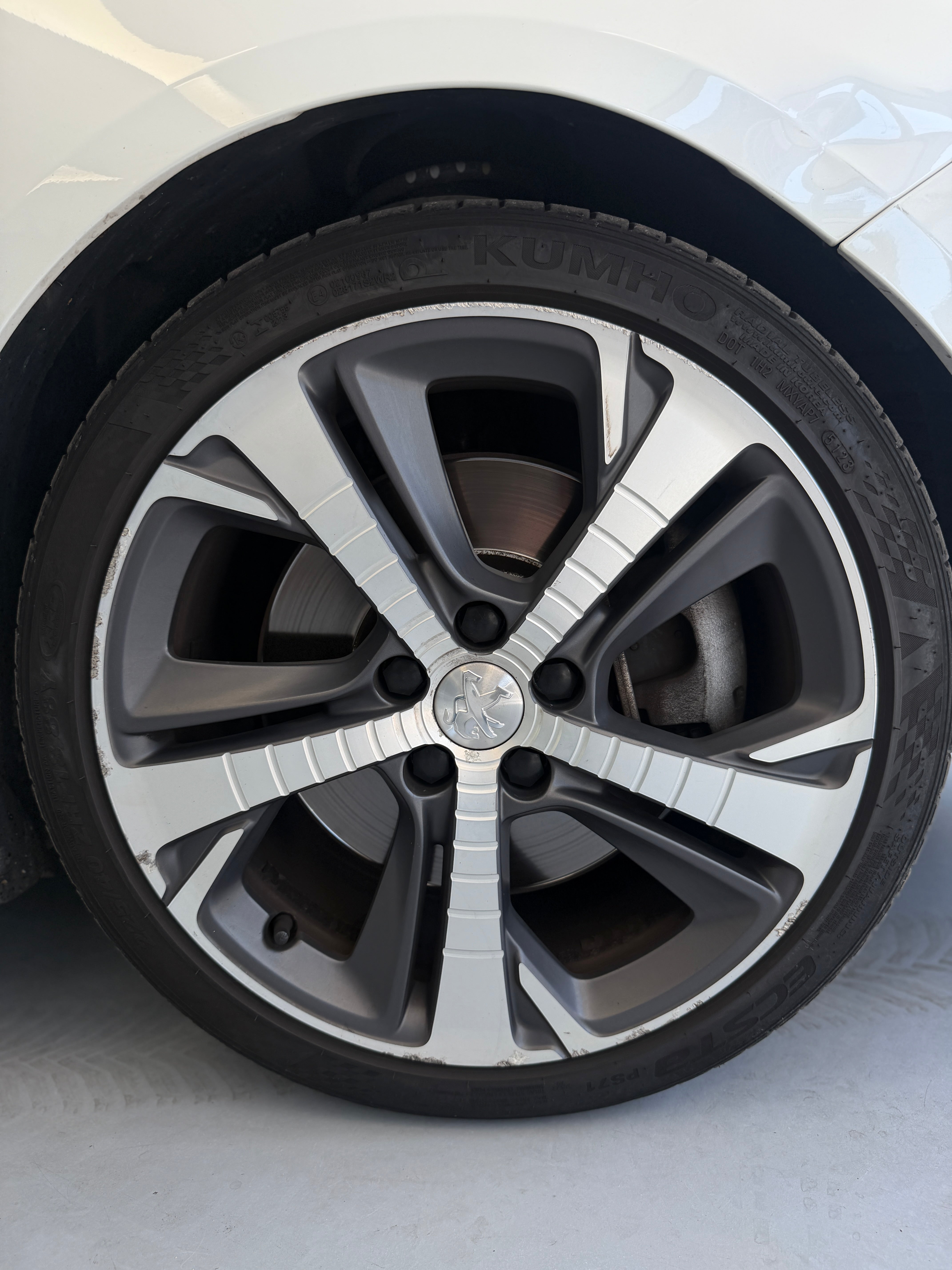 Peugeot 308 GT Line 2.0 BlueHDi 177 ch EAT8 – 2019 – 63 000 km