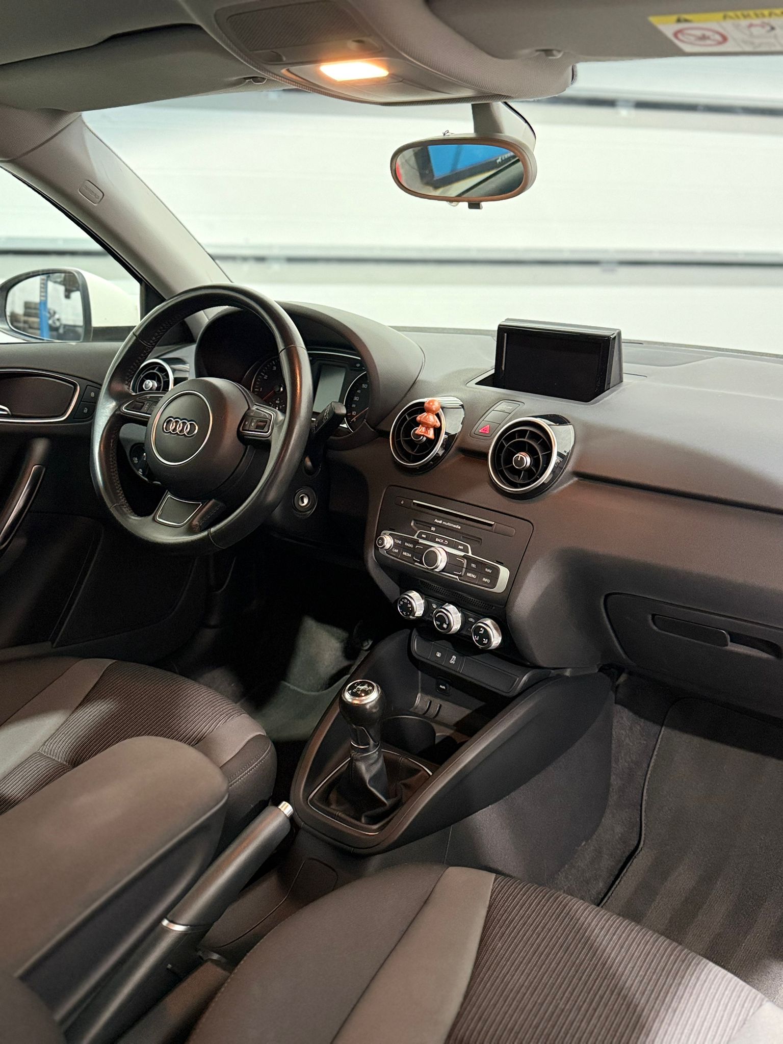 Audi A1 Phase 2 S line 1.0 TFSI (2015) – Essence – 95 ch – Boîte Manuelle