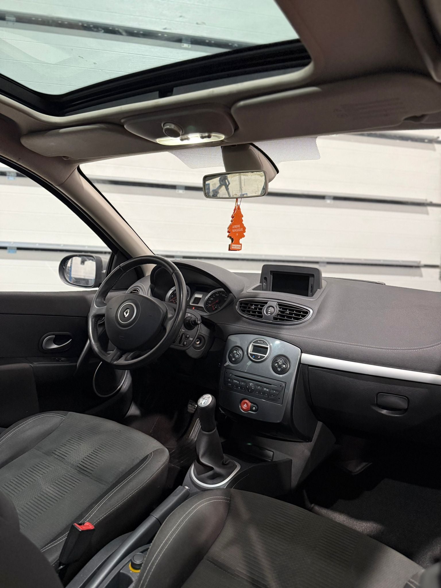 Renault Clio III Phase 2 20ème Anniversaire – 2011
